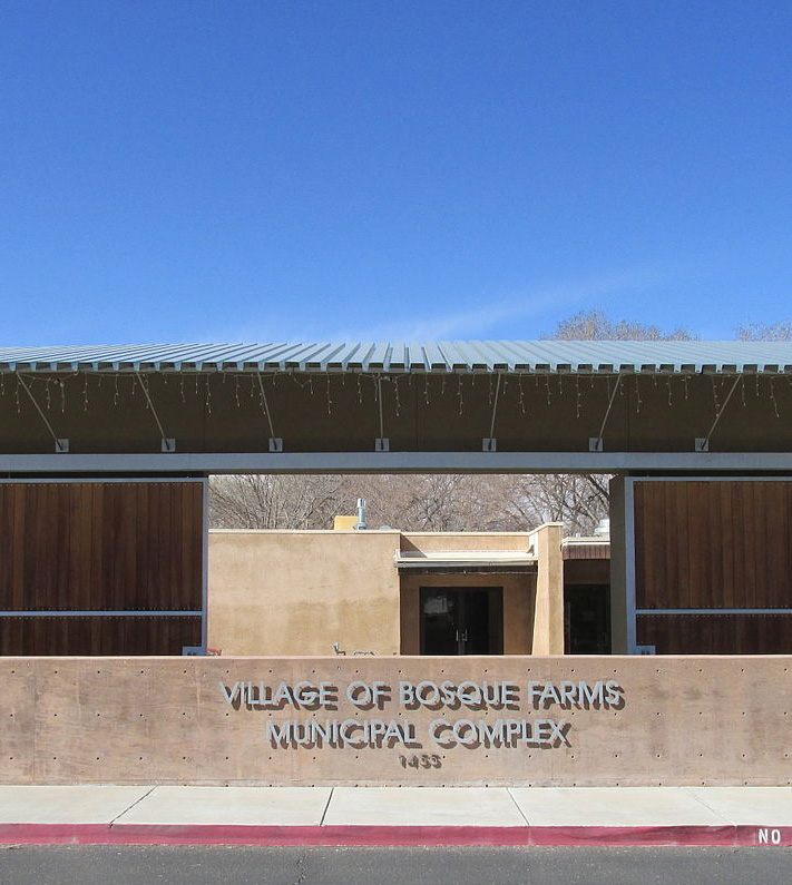 An image of the Village of Bosque Farms complex Sign and building